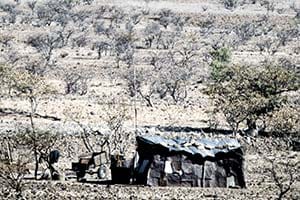 Hausbaracke in der Wildnis von Namibia